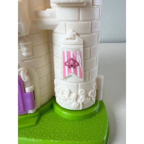 Rare Polyfect Toys Mini Playset: Dream Castle & Doll House w/ People Furniture - Picture 7 of 10